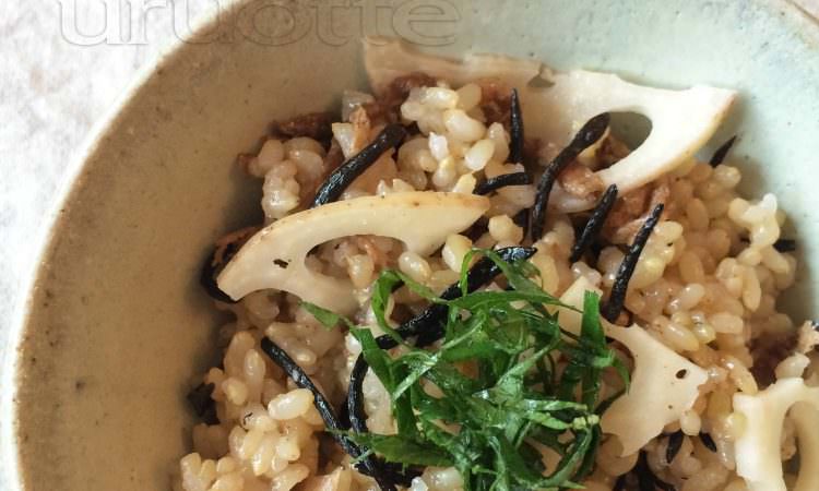 【美髪レシピ】海藻のミネラルをれんこんで全身にめぐらせる「玄米ひじきご飯」