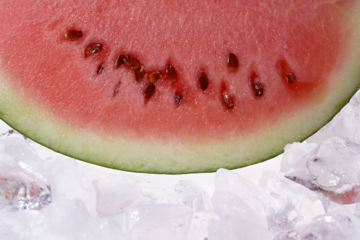 【美髪レシピ】スイカの皮で“夏バテ”を解消する薬膳の知恵