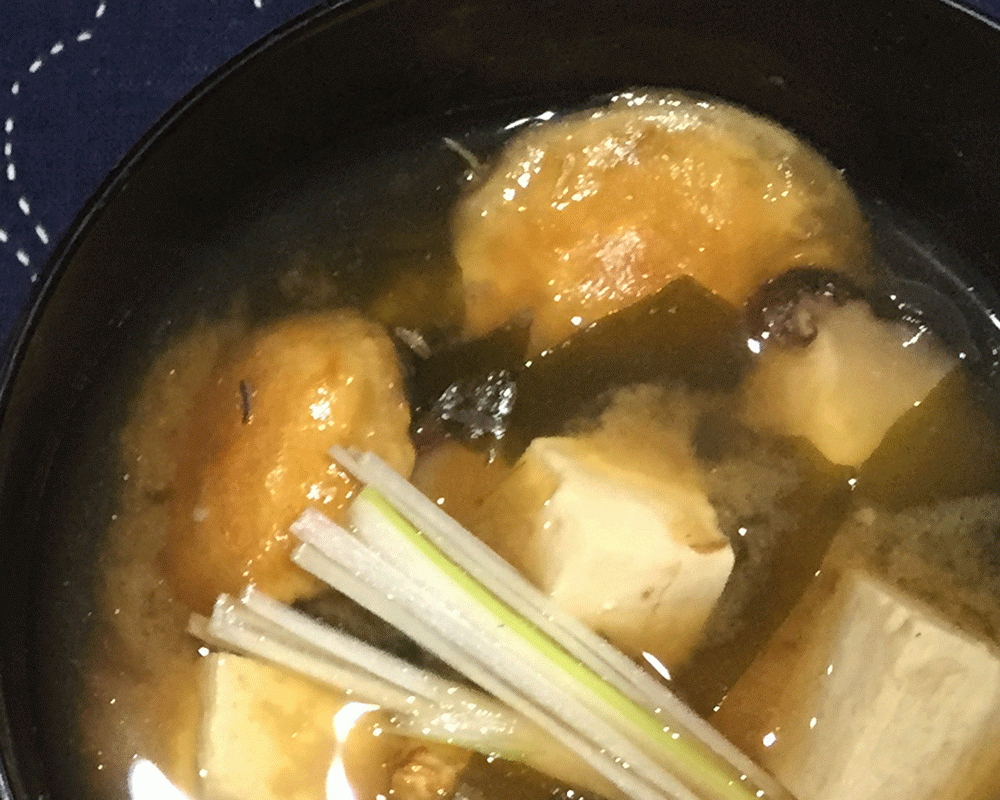 【美髪レシピ】酵素をとりいれ、抗体を強める!花粉症にも「なめこのお味噌汁」