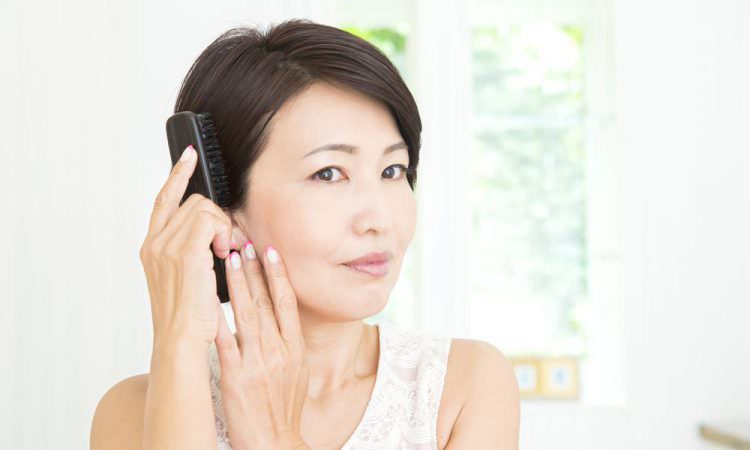 なぜ白髪になるの?白髪のメカニズムから白髪になる原因を知ろう
